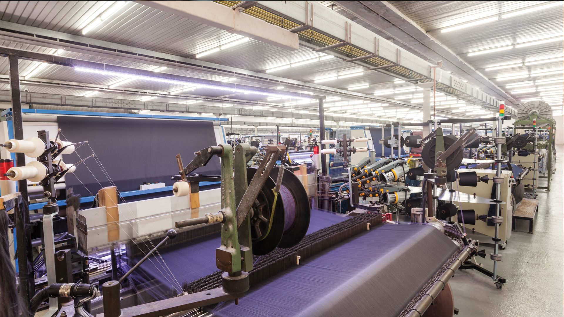 Técnicas textiles aplicadas a proyectos corporativos en Mérida