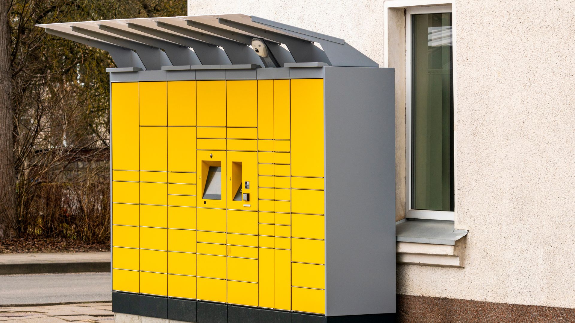 Estaciones de recolección inteligente para pedidos realizados en línea